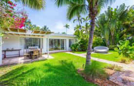 Villa – Miami Beach, Florida, Estados Unidos. $2 995 000