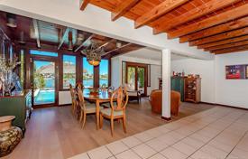 Villa – Stillwater Drive, Miami Beach, Florida,  Estados Unidos. $1 395 000