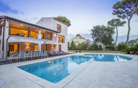 Villa – Antibes, Costa Azul, Francia. 2 500 000 €