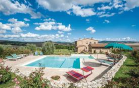 Villa – Asciano, Toscana, Italia. 1 600 000 €