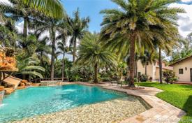 Villa – Pine Tree Drive, Miami Beach, Florida,  Estados Unidos. $4 995 000