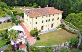 Villa – Pietrasanta, Toscana, Italia. Price on request