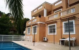 Villa – Santa Ponsa, Islas Baleares, España. 2 800 €  por semana