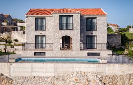 Casa de pueblo – Tivat (city), Tivat, Montenegro. 700 000 €