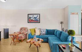 3 dormitorio casa de pueblo 199 m² en Miami, Estados Unidos. $465 000