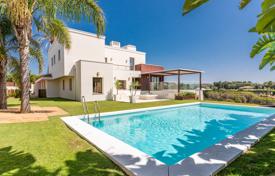 Villa – Sotogrande, Andalucía, España. 1 950 000 €