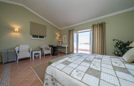 3 dormitorio chalet 220 m² en Castro Marim, Portugal. 465 000 €