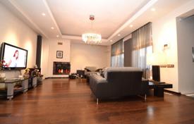 4 dormitorio casa de pueblo 230 m² en Zemgale Suburb, Letonia. 300 000 €