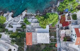 6 dormitorio casa de pueblo 250 m² en Sumartin, Croacia. 3 140 000 €