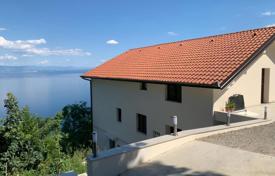 8 dormitorio casa de pueblo 340 m² en Primorje-Gorski Kotar County, Croacia. 720 000 €