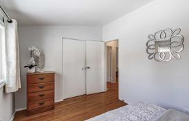 3 dormitorio casa de pueblo en North York, Canadá. C$1 098 000