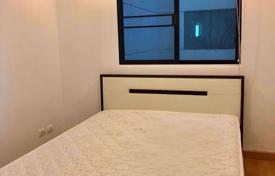 2-dormitorio apartamentos en condominio en Sathon, Tailandia. $303 000