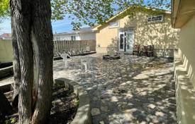 11 dormitorio casa de pueblo en Etobicoke, Canadá. C$1 831 000