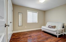 13 dormitorio casa de pueblo en North York, Canadá. C$2 443 000