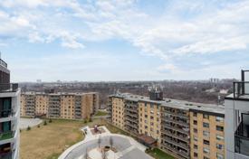 2 dormitorio piso en Etobicoke, Canadá. C$702 000