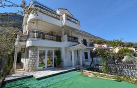 5 dormitorio casa de pueblo 283 m² en Kotor (city), Montenegro. 990 000 €