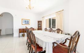 3 dormitorio villa 255 m² en Santa Bárbara de Nexe, Portugal. 699 000 €