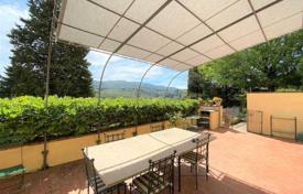 6 dormitorio piso 450 m² en Bagno A Ripoli, Italia. 1 290 000 €