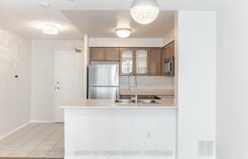 5 dormitorio piso en Etobicoke, Canadá. C$709 000