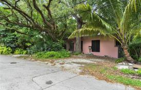 Chalet – Miami, Florida, Estados Unidos. 1 471 000 €