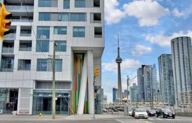 Piso – Bathurst Street, Toronto, Ontario,  Canadá. C$868 000