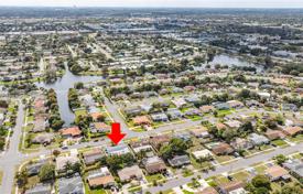 Casa de pueblo – Lauderdale Lakes, Broward, Florida,  Estados Unidos. $600 000
