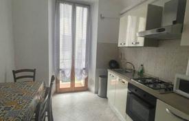 2 dormitorio piso 95 m² en Florencia, Italia. 480 000 €