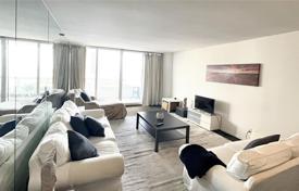 1-dormitorio apartamentos en condominio 101 m² en North Bayshore Drive, Estados Unidos. $399 000