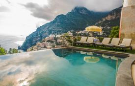 Villa – Positano, Campania, Italia. 27 500 €  por semana