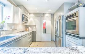 9 dormitorio casa de pueblo en Scarborough, Canadá. C$1 341 000