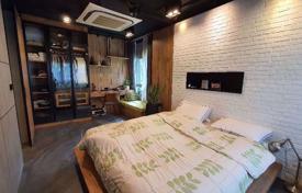 1-dormitorio apartamentos en condominio en Phra Khanong, Tailandia. $140 000