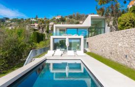 5 dormitorio villa en Golf Juan, Francia. Price on request