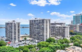 1-dormitorio apartamentos en condominio 99 m² en Miami, Estados Unidos. $565 000
