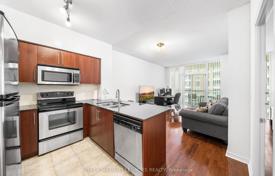 5 dormitorio piso en North York, Canadá. C$833 000
