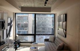 Piso – Richmond Street West, Old Toronto, Toronto,  Ontario,   Canadá. C$726 000