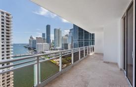 Piso – Miami, Florida, Estados Unidos. $770 000