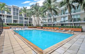 1-dormitorio apartamentos en condominio 68 m² en Miami, Estados Unidos. $440 000