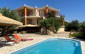 4 dormitorio villa 280 m² en Peloponeso, Grecia. 595 000 €