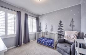 10 dormitorio casa de pueblo en Scarborough, Canadá. C$1 422 000