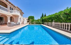 Villa – Calp, Valencia, España. 565 000 €