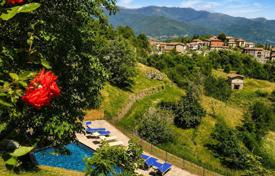 10 dormitorio villa 450 m² en Lucca, Italia. 750 000 €