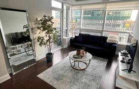 6 dormitorio piso en North York, Canadá. C$1 111 000