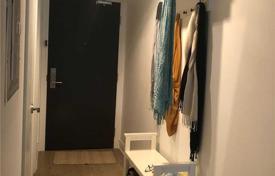 1 dormitorio piso en Richmond Street West, Canadá. C$775 000