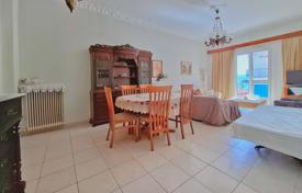 3 dormitorio piso 90 m² en Peloponeso, Grecia. Price on request