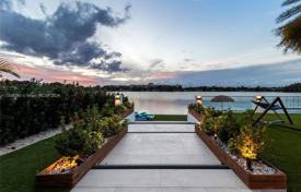 Casa de pueblo – North Miami Beach, Florida, Estados Unidos. $4 300 000