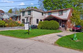 7 dormitorio casa de pueblo en Etobicoke, Canadá. C$1 438 000