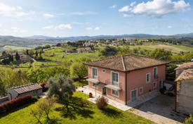 12 dormitorio finca rústica 239 m² en Casole D'elsa, Italia. 1 190 000 €
