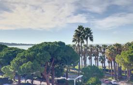 Piso – Boulevard de la Croisette, Cannes, Costa Azul,  Francia. 2 690 000 €