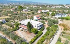 4 dormitorio casa de pueblo 373 m² en Korinthia, Grecia. 320 000 €