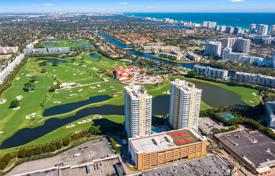 Condominio – Hallandale Beach, Florida, Estados Unidos. $459 000